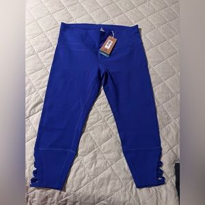 NWT Prana 'Chakara' Deco Capri leggings